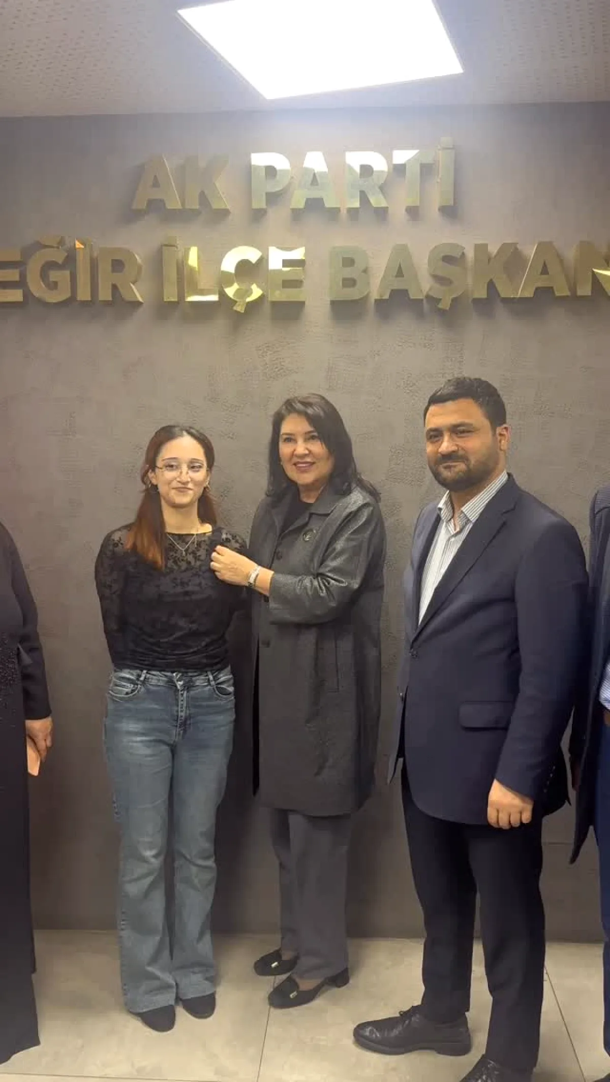 Sunay Karamık Yüreğir'de Hemşehrileriyle Buluştu Sunay Karamık Yüreğir'de Hemşehrileriyle Buluştu