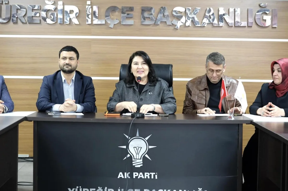 AK Parti Yüreğir'de 8 Bölge Toplantısı: Teşkilat Buluşması Gerçekleşti AK Parti Yüreğir'de 8 Bölge Toplantısı: Teşkilat Buluşması Gerçekleşti