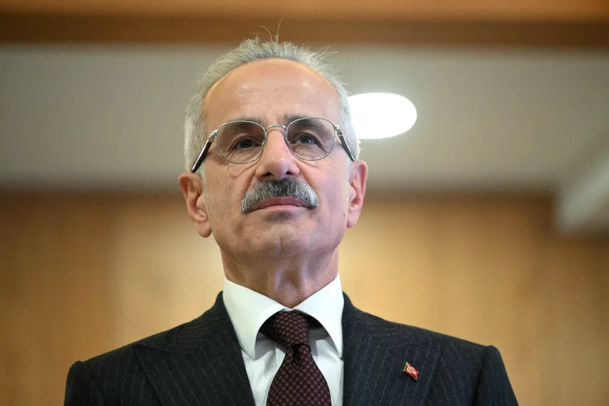 Türkiye 5G'ye Geçiyor: Yarın Tarihi Tören ve 81 İlde Başlangıç Türkiye 5G'ye Geçiyor: Yarın Tarihi Tören ve 81 İlde Başlangıç
