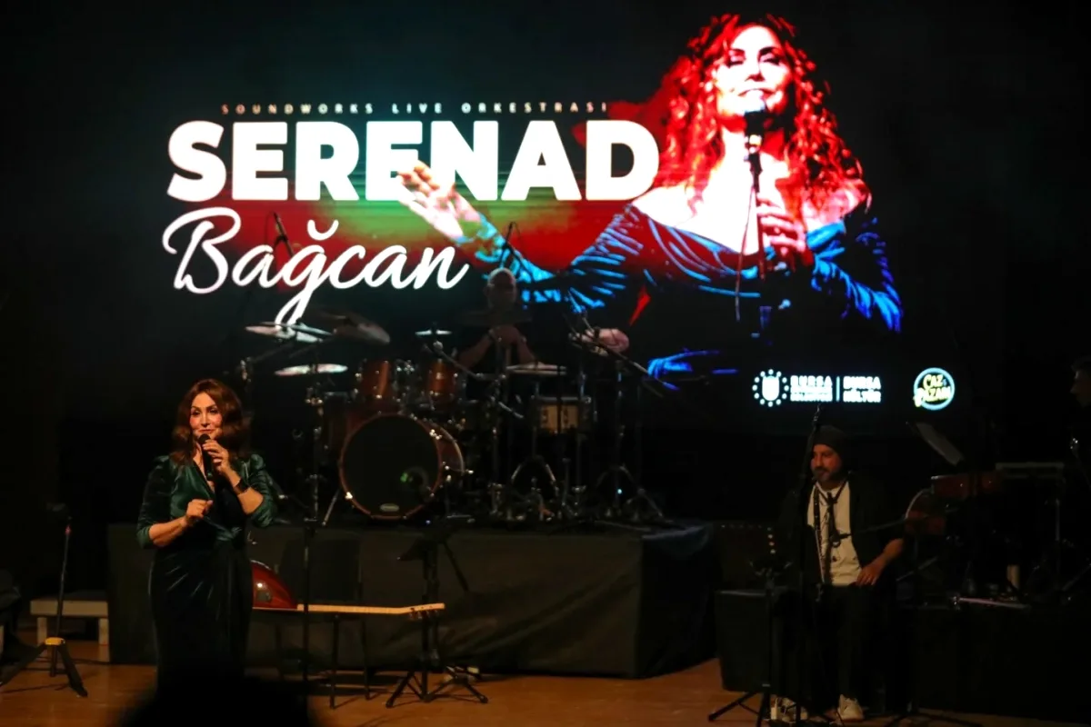 Serenad Bağcan, Caz Pazarı'nda Bursalılara Unutulmaz Gece Yaşattı Serenad Bağcan, Caz Pazarı'nda Bursalılara Unutulmaz Gece Yaşattı