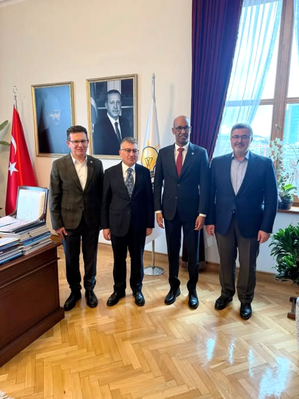 TBMM'de Türkiye-Somali İlişkilerini Güçlendiren Görüşme TBMM'de Türkiye-Somali İlişkilerini Güçlendiren Görüşme
