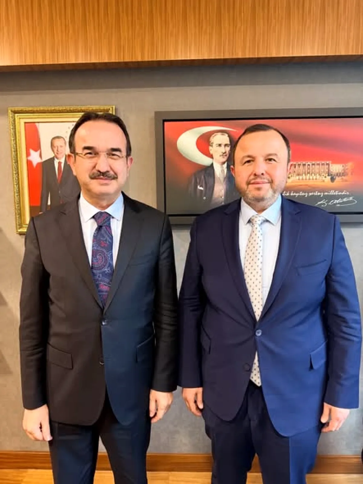 AK Partili Taş, Antalya'dan Göreve Yükselen İsimleri Ağırladı AK Partili Taş, Antalya'dan Göreve Yükselen İsimleri Ağırladı