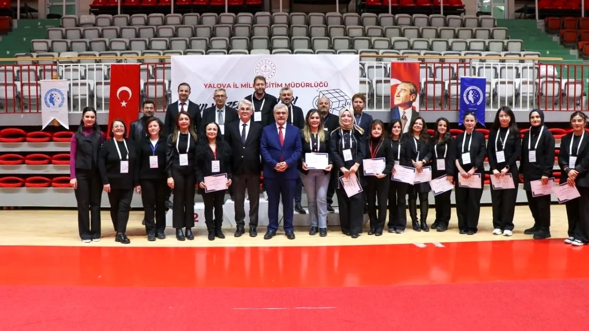 Yalova'da Akıl ve Zekâ Oyunları İl Finali: 162 Öğrenci Türkiye Finalleri İçin Yarıştı Yalova'da Akıl ve Zekâ Oyunları İl Finali: 162 Öğrenci Türkiye Finalleri İçin Yarıştı