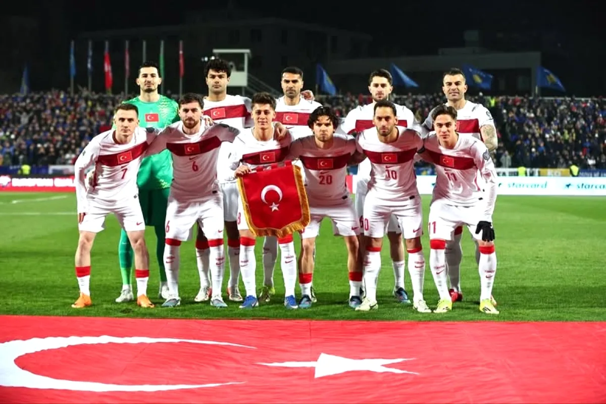 Türkiye 24 Yıl Sonra Dünya Kupası'na Dönüyor Türkiye 24 Yıl Sonra Dünya Kupası'na Dönüyor