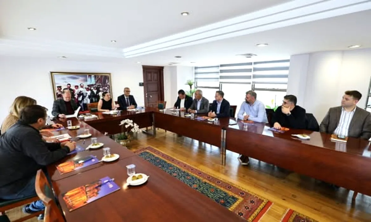 Selçuk'un Geleceği İçin Ortak Akıl: Belediye ve Odalar El Ele Selçuk'un Geleceği İçin Ortak Akıl: Belediye ve Odalar El Ele