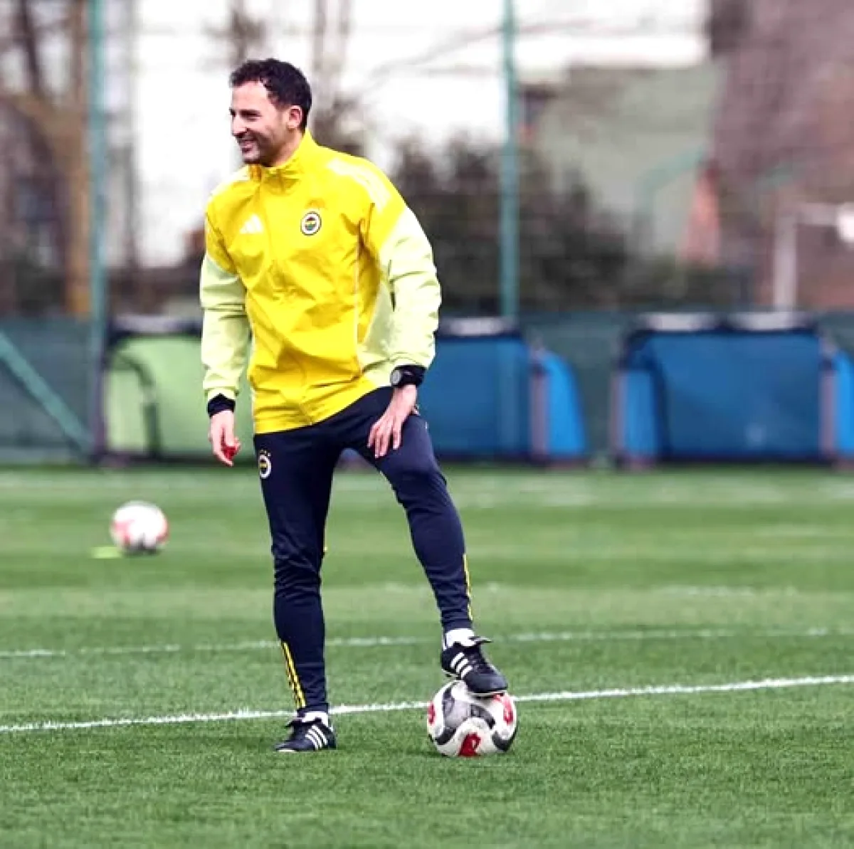 Fenerbahçe-Beşiktaş Derbisi İçin Geri Sayım: 5 Nisan'da Kritik Mücadele Fenerbahçe-Beşiktaş Derbisi İçin Geri Sayım: 5 Nisan'da Kritik Mücadele