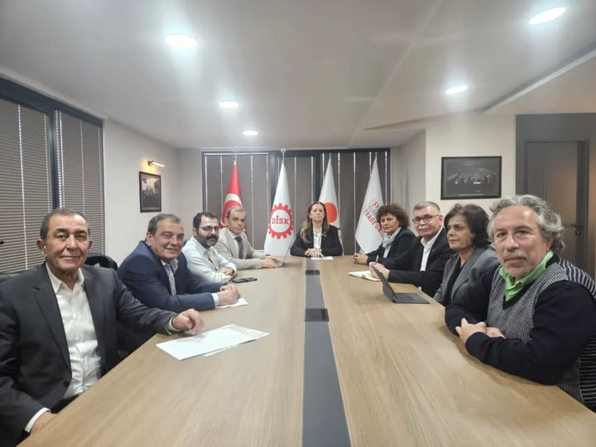 DİSK, KESK, TMMOB ve TTB Genel Başkanları 1 Mayıs 2026 İçin Ankara'da Toplandı DİSK, KESK, TMMOB ve TTB Genel Başkanları 1 Mayıs 2026 İçin Ankara'da Toplandı