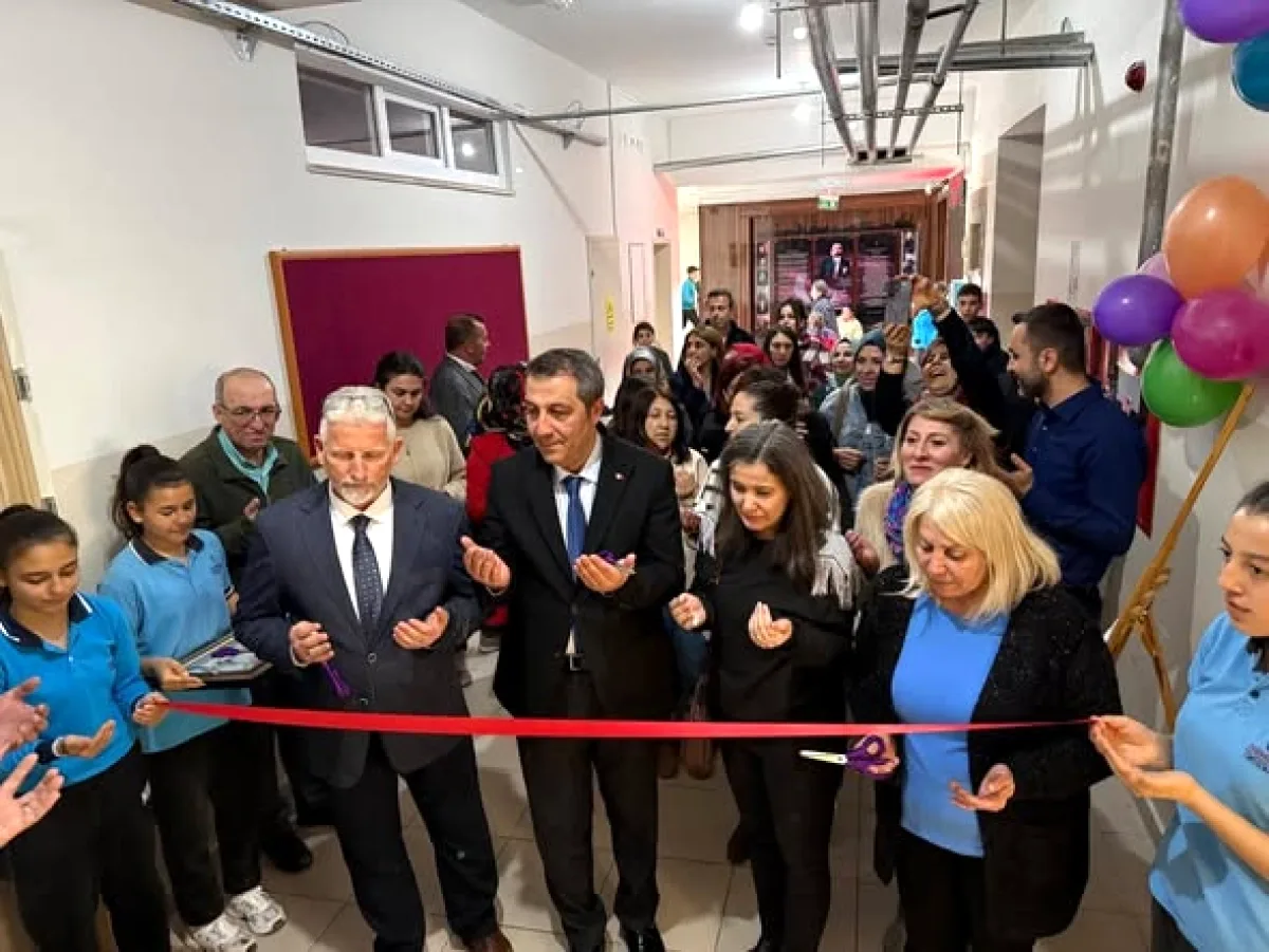 Beypazarı Akşemseddin Ortaokulu'nda Kütüphane Açıldı Beypazarı Akşemseddin Ortaokulu'nda Kütüphane Açıldı