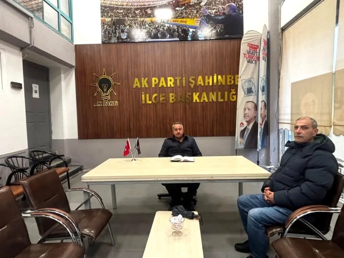 AK Parti Şahinbey İlçe Başkanlığı'nda Nöbetçi Sistemine Vatandaş Daveti AK Parti Şahinbey İlçe Başkanlığı'nda Nöbetçi Sistemine Vatandaş Daveti