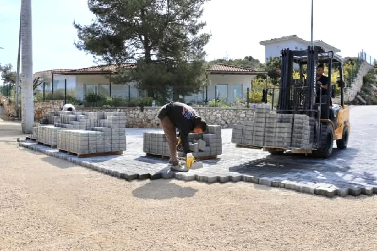 Kaş'ta Patara Yol Çalışmaları: Likya Caddesi'nde Ulaşım Ağı İyileştiriliyor Kaş'ta Patara Yol Çalışmaları: Likya Caddesi'nde Ulaşım Ağı İyileştiriliyor