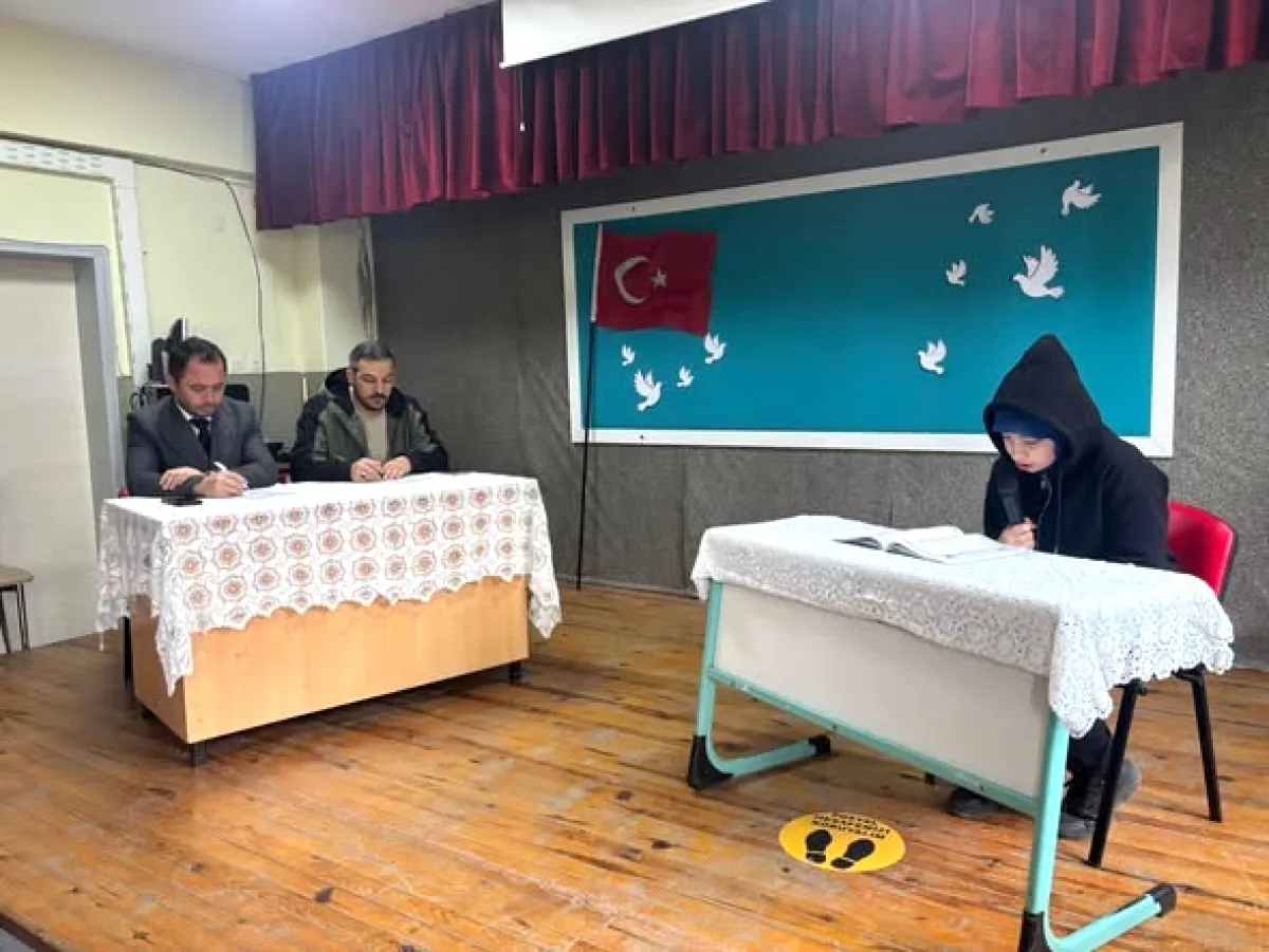 Gedelek'te Kur'an Okuma Yarışması: Kazananlara Ödül Dağıtıldı Gedelek'te Kur'an Okuma Yarışması: Kazananlara Ödül Dağıtıldı