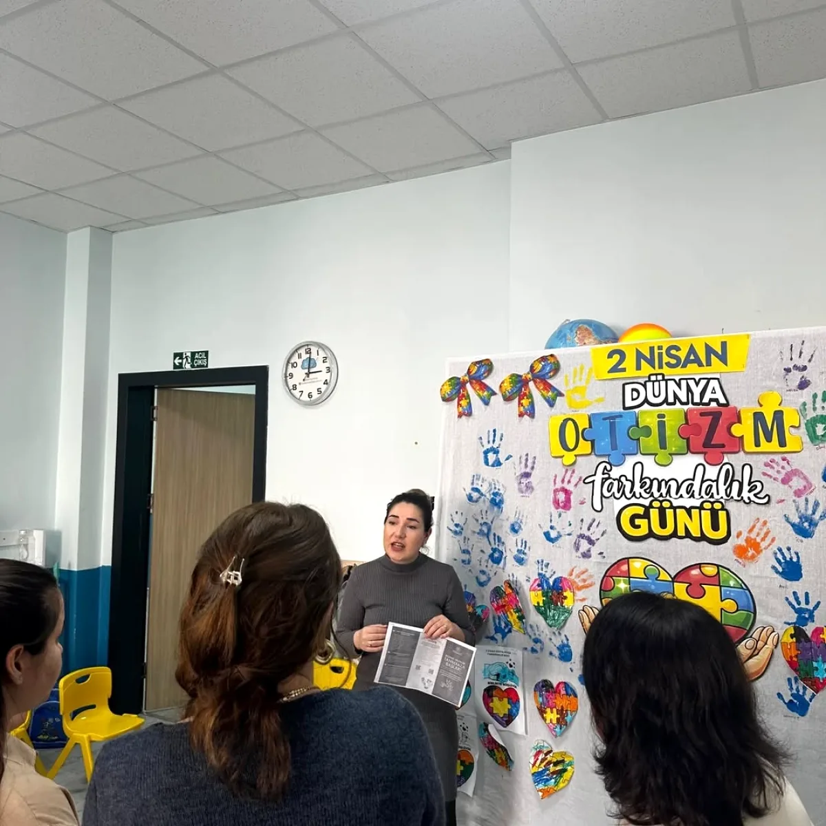 Gemlik'te Öğretmenlere Otizm Farkındalık Eğitimi Verildi Gemlik'te Öğretmenlere Otizm Farkındalık Eğitimi Verildi