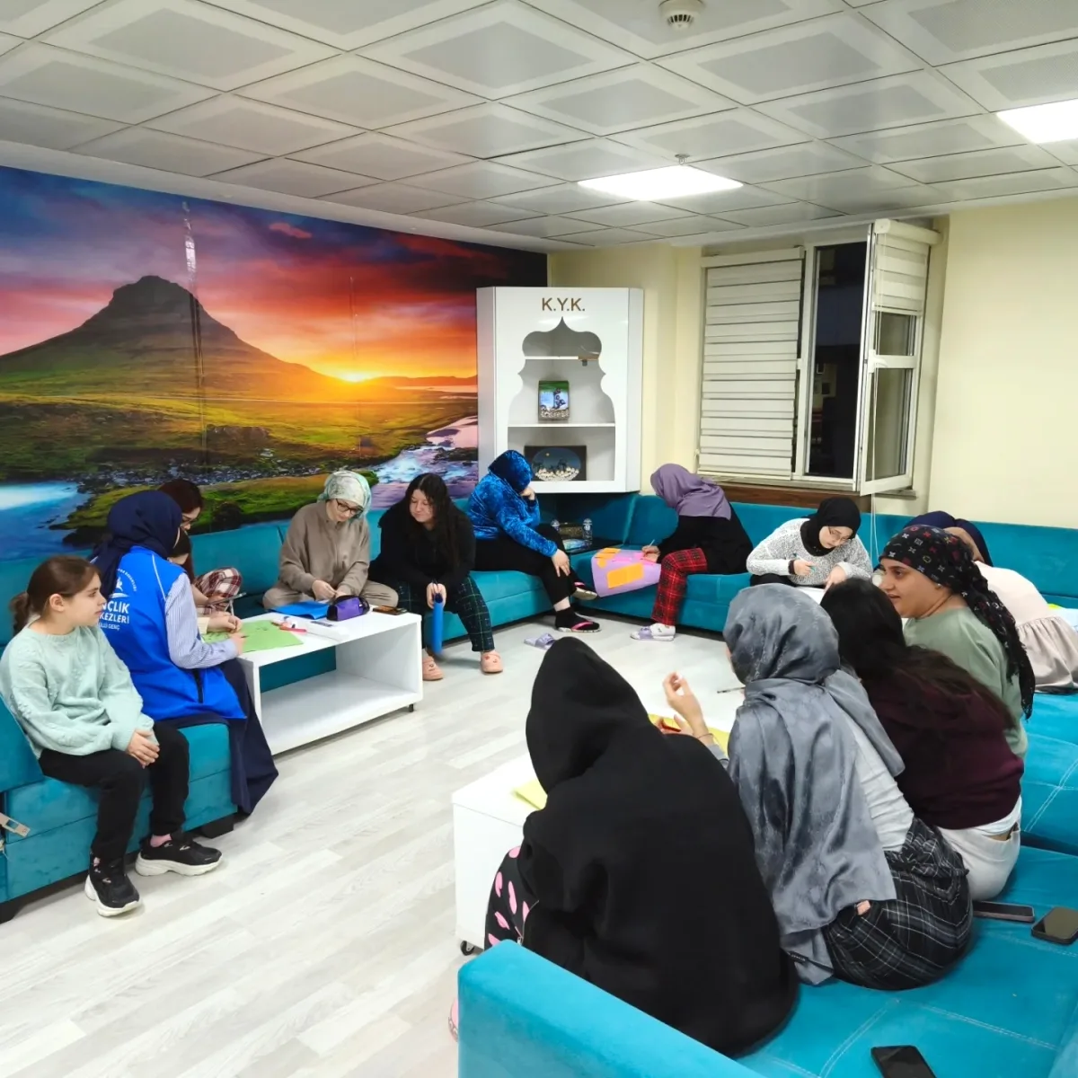 İnegöl'de Gençler Hayat Haritalarını Çizdi: "Herkes Kendi Yolculuğunu Keşfetti" İnegöl'de Gençler Hayat Haritalarını Çizdi: "Herkes Kendi Yolculuğunu Keşfetti"
