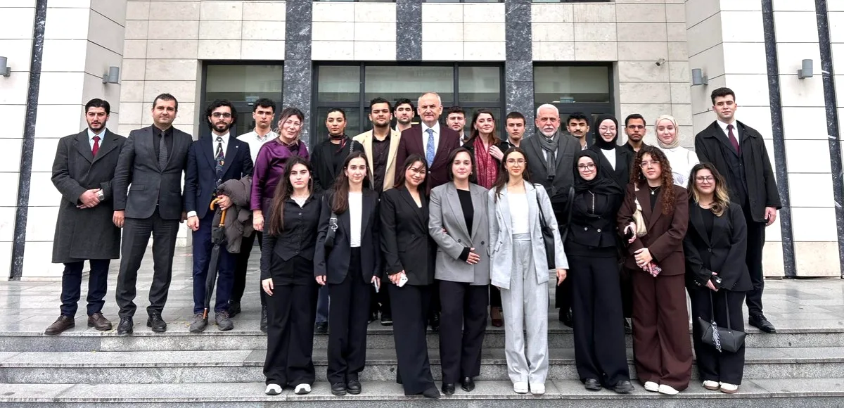 Üniversite Heyeti Gaziosmanpaşa Kaymakamlığı'nı Ziyaret Etti Üniversite Heyeti Gaziosmanpaşa Kaymakamlığı'nı Ziyaret Etti