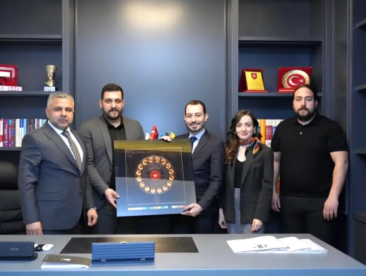 MHP Keçiören, Çankaya'daki Hukuk Bürosunu Ziyaret Etti MHP Keçiören, Çankaya'daki Hukuk Bürosunu Ziyaret Etti