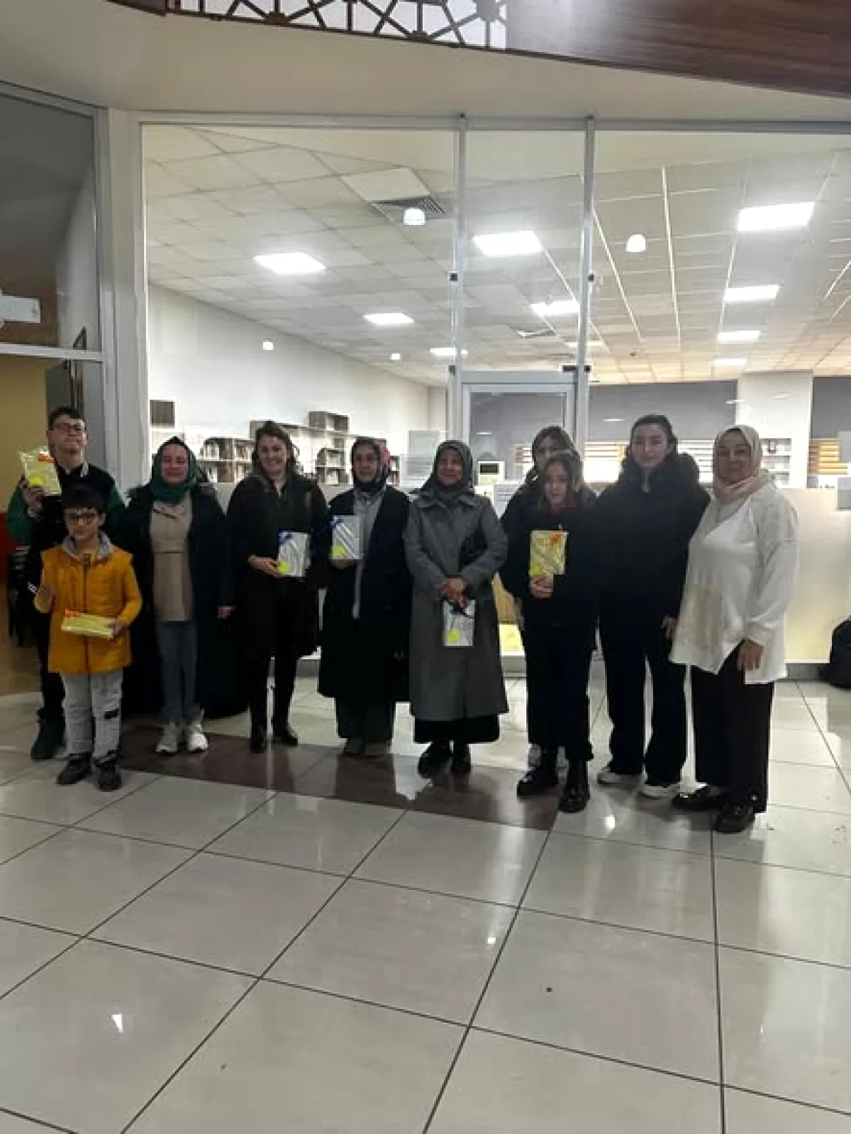Pursaklar'da Kitap Kurdu Okurlar Ödüllendirildi Pursaklar'da Kitap Kurdu Okurlar Ödüllendirildi