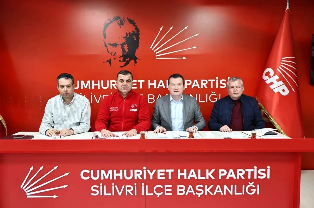 CHP Silivri'de Toplantı: Balcıoğlu'nun Çalışmaları Değerlendirildi CHP Silivri'de Toplantı: Balcıoğlu'nun Çalışmaları Değerlendirildi