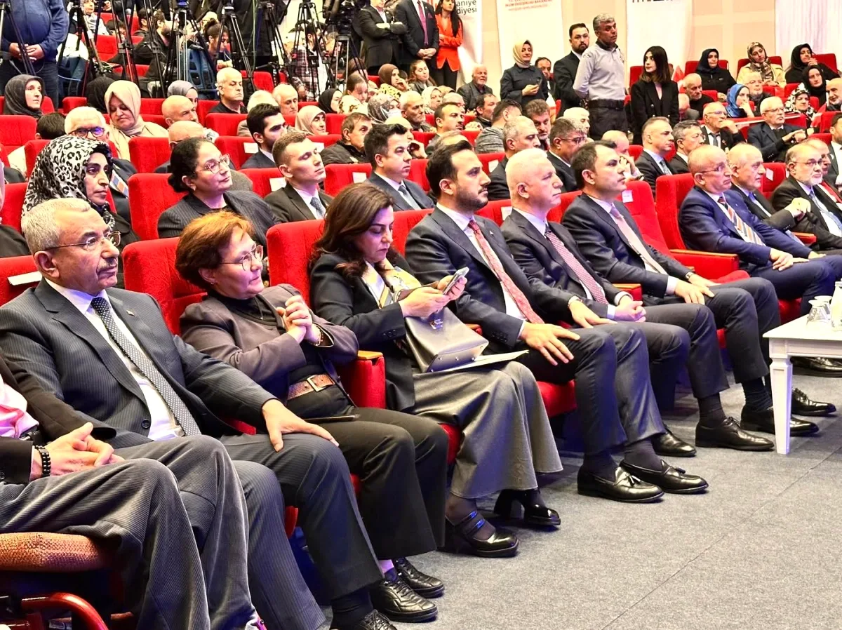 İsmail Erdem, Ümraniye'de 591 Konutluk Kentsel Dönüşüm Kura Çekimine Katıldı İsmail Erdem, Ümraniye'de 591 Konutluk Kentsel Dönüşüm Kura Çekimine Katıldı