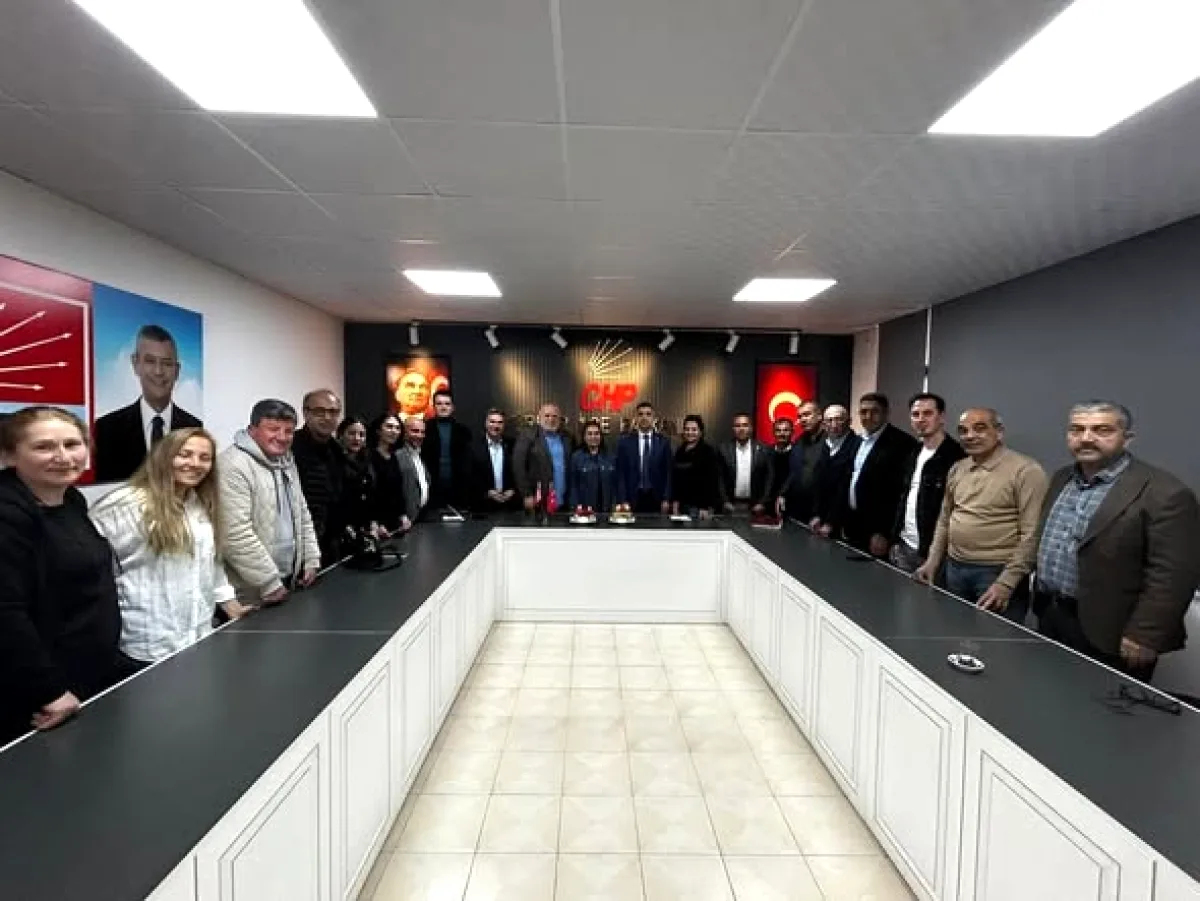 Yüreğir'de Ramazan İftarı: CHP ve Belediye İş Birliği Yüreğir'de Ramazan İftarı: CHP ve Belediye İş Birliği