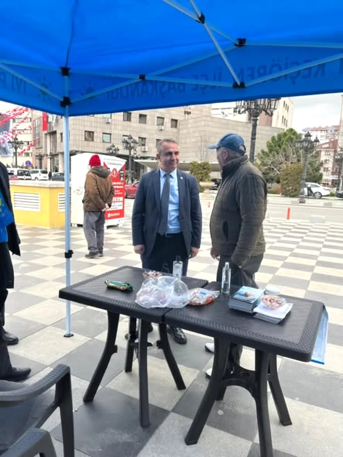 Keçiören İyi Parti Sahada: Şok Çalışması Üçüncü Gününde Devam Ediyor Keçiören İyi Parti Sahada: Şok Çalışması Üçüncü Gününde Devam Ediyor