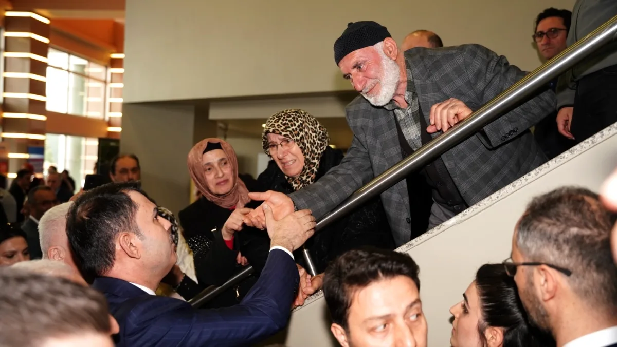 Ümraniye Hekimbaşı'nda 15 Konut İçin Kura Çekildi Ümraniye Hekimbaşı'nda 15 Konut İçin Kura Çekildi