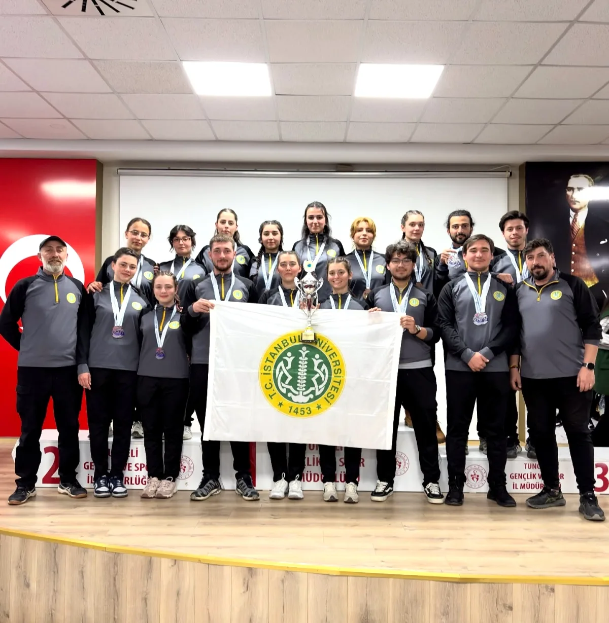İ.Ü. Rafting Takımı Türkiye Şampiyonası'nda 5 Kupa Kazandı İ.Ü. Rafting Takımı Türkiye Şampiyonası'nda 5 Kupa Kazandı