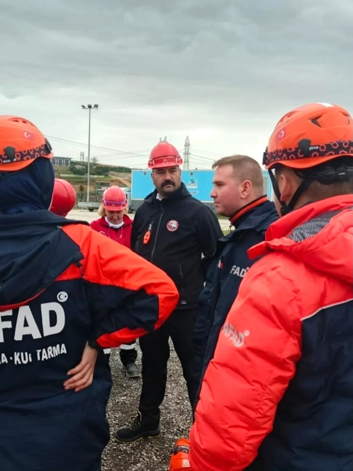 Adalar'da Afetlere Hızlı Müdahale: ADA SAR Ekibi Eğitimini Tamamladı Adalar'da Afetlere Hızlı Müdahale: ADA SAR Ekibi Eğitimini Tamamladı