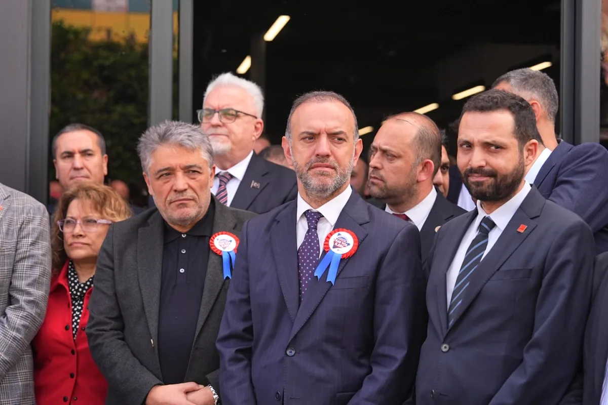 Çekmeköy'de Yeni Bir Hizmet: Kent Lokantası Açıldı Çekmeköy'de Yeni Bir Hizmet: Kent Lokantası Açıldı
