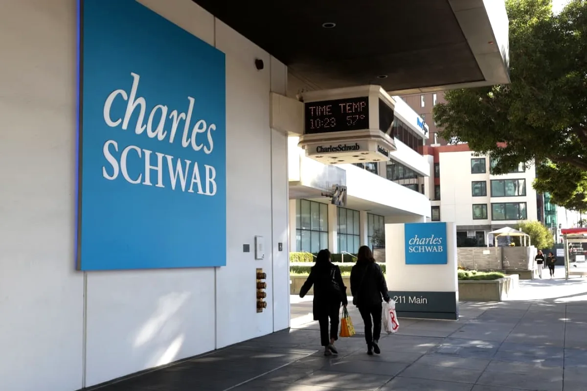 Charles Schwab, 2026'da Spot Bitcoin ve Ether Ticareti Planını Açıkladı Charles Schwab, 2026'da Spot Bitcoin ve Ether Ticareti Planını Açıkladı