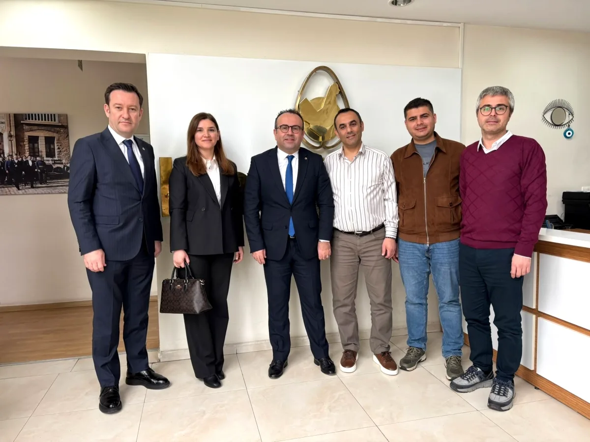 Bursa Ticaret Borsası ve Marmara ÜPAK, HasTavuk’u Ziyaret Etti Bursa Ticaret Borsası ve Marmara ÜPAK, HasTavuk’u Ziyaret Etti