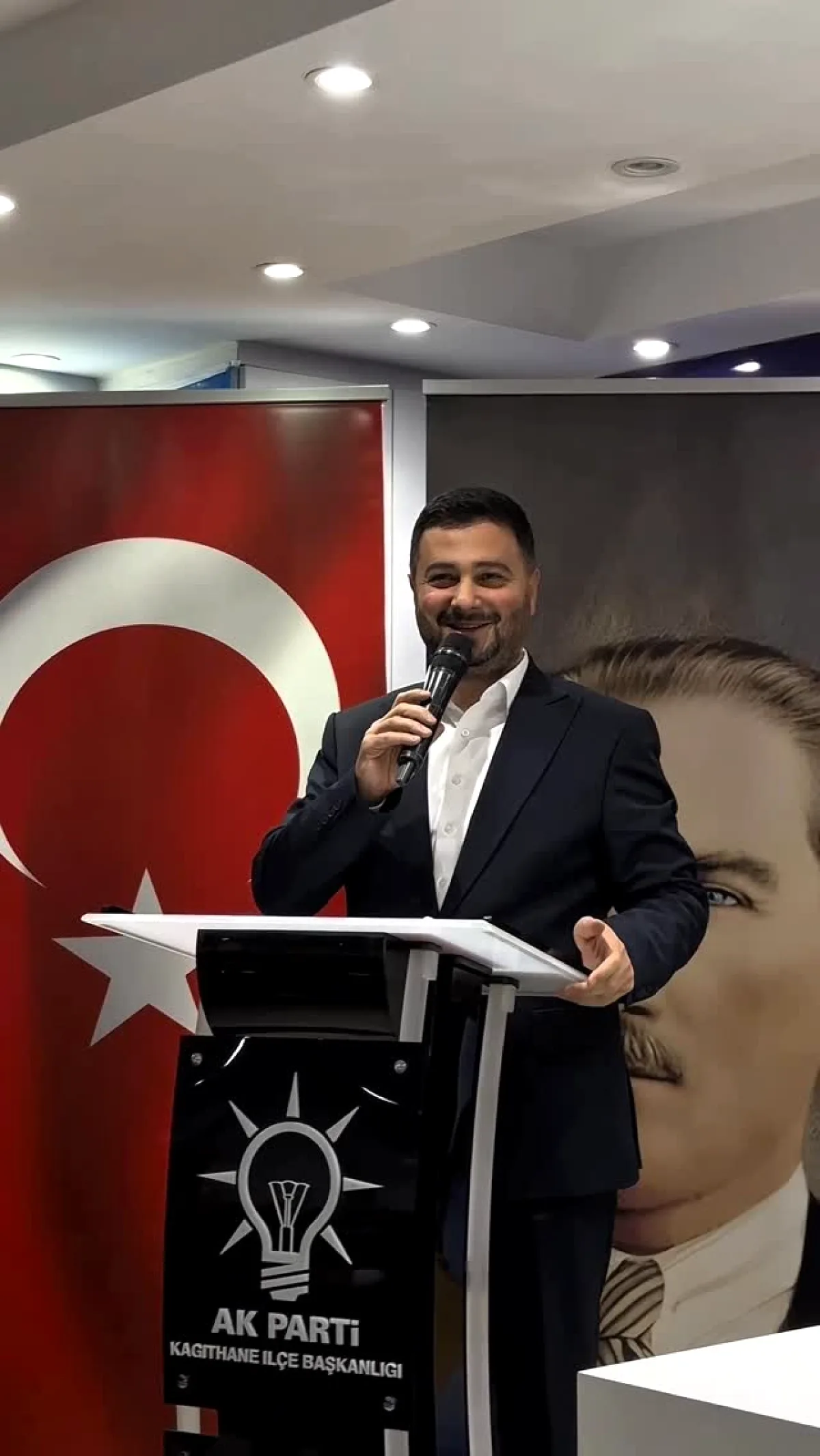 Kağıthane'de AK Parti Yerel Yönetimler Gündemi Ele Alındı Kağıthane'de AK Parti Yerel Yönetimler Gündemi Ele Alındı