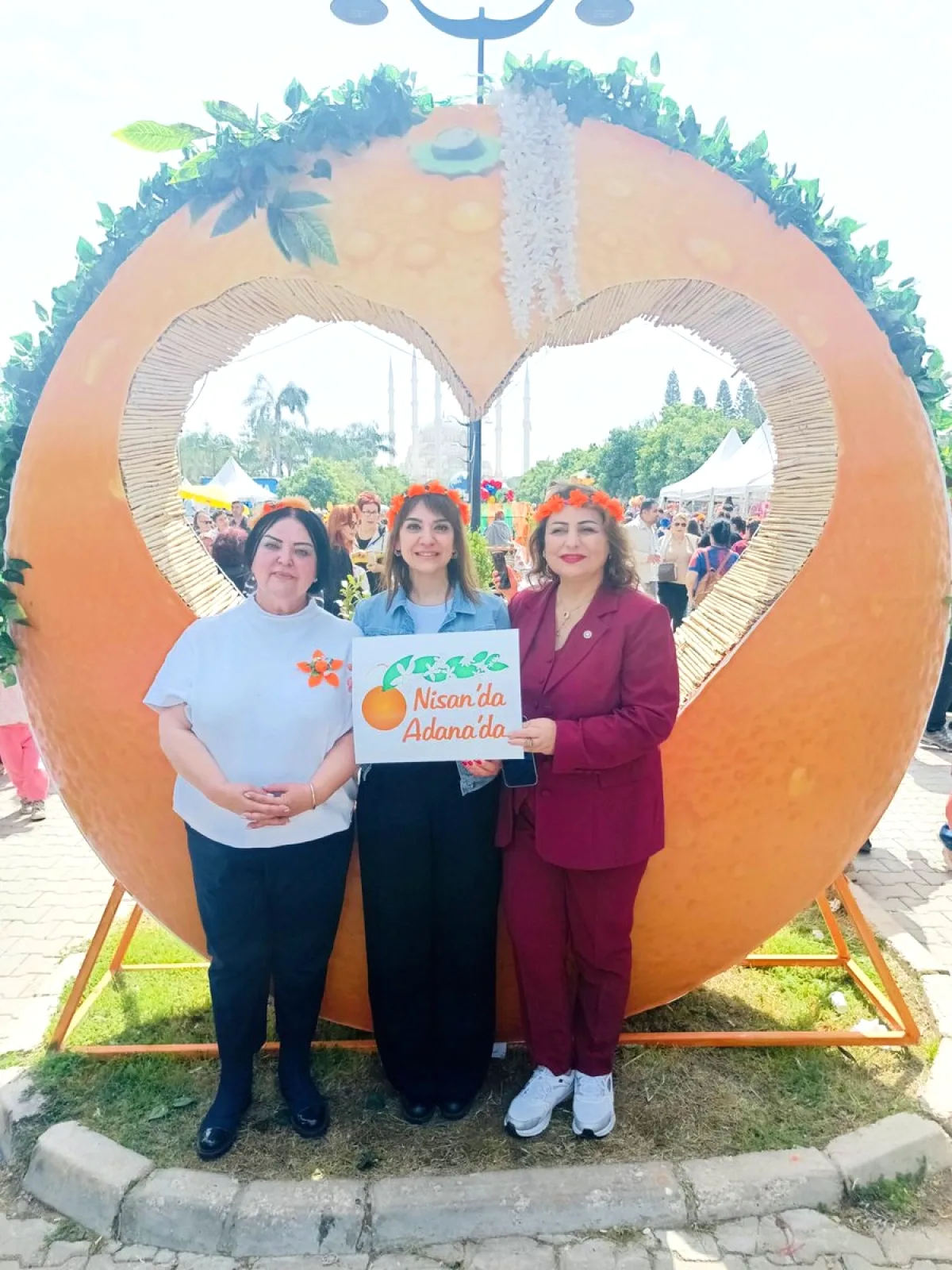 Adana'da Renkli Bir Şölen: Portakal Çiçeği Karnavalı Başladı! Adana'da Renkli Bir Şölen: Portakal Çiçeği Karnavalı Başladı!
