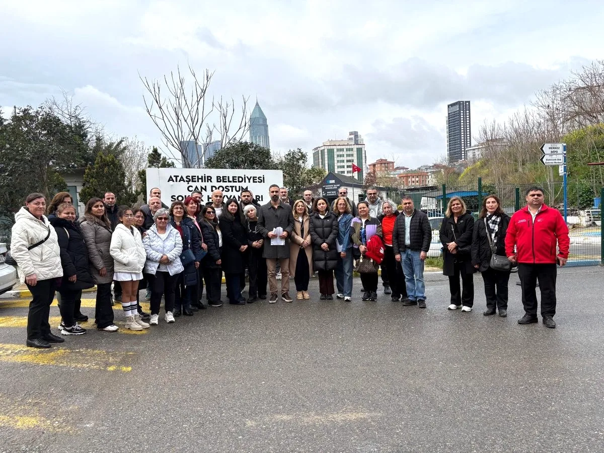 Ataşehir CHP'den Dünya Sokak Hayvanları Günü'nde Barınak Ziyareti Ataşehir CHP'den Dünya Sokak Hayvanları Günü'nde Barınak Ziyareti