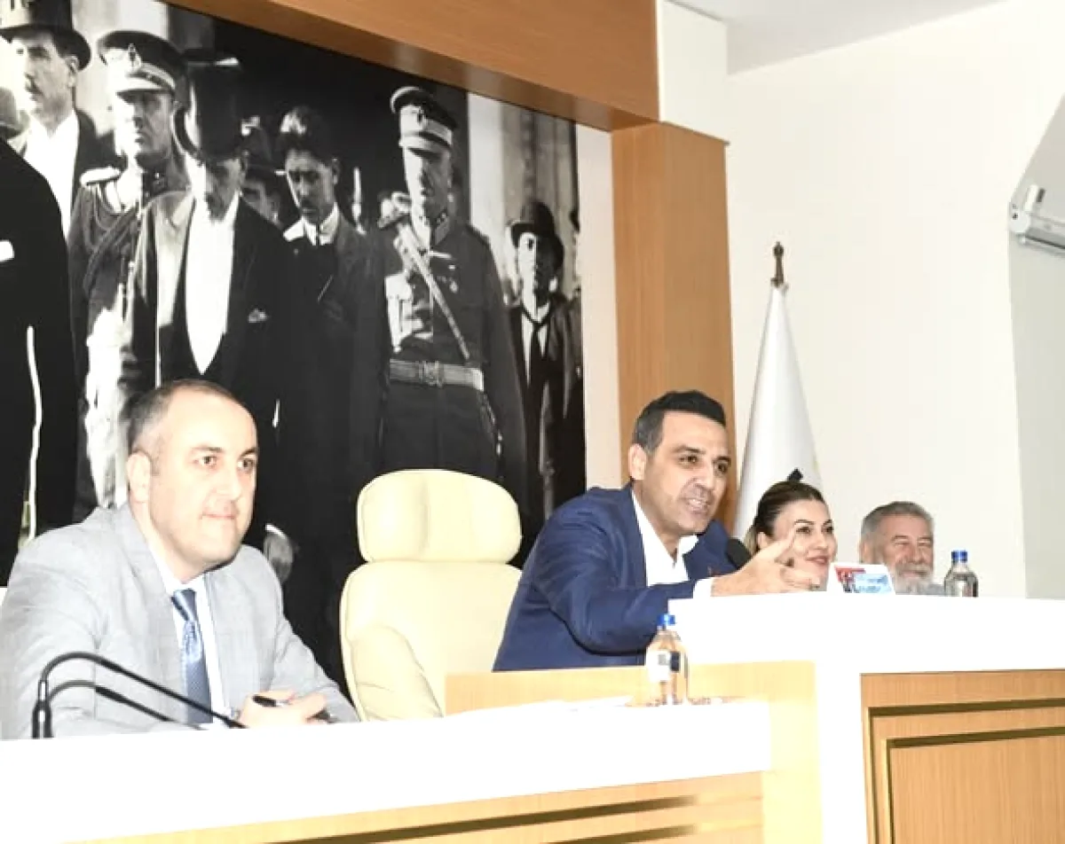 Çiğli Belediyesi'nden 2025 Yılı Faaliyet Raporu Onaylandı Çiğli Belediyesi'nden 2025 Yılı Faaliyet Raporu Onaylandı