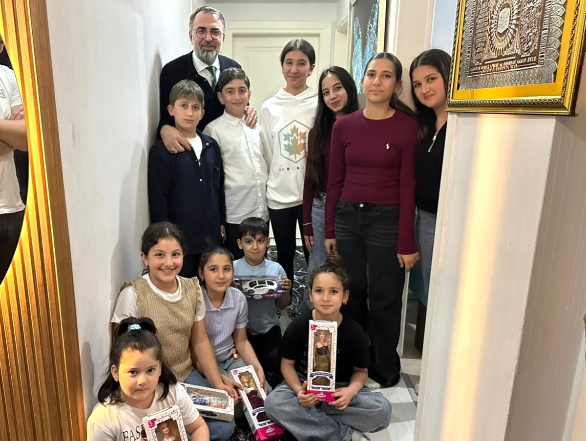 Bursa Kestel'de Bir Araya Geldiler: Ferhat Erol, Yıldız Eşme ve Kerimoğlu Ailelerini Ziyaret Etti Bursa Kestel'de Bir Araya Geldiler: Ferhat Erol, Yıldız Eşme ve Kerimoğlu Ailelerini Ziyaret Etti