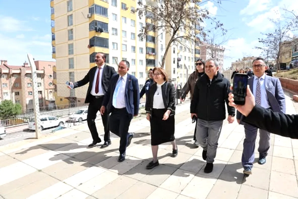 Gaziantep'te Vatandaşların Talepleri Yerinde Dinlendi Gaziantep'te Vatandaşların Talepleri Yerinde Dinlendi