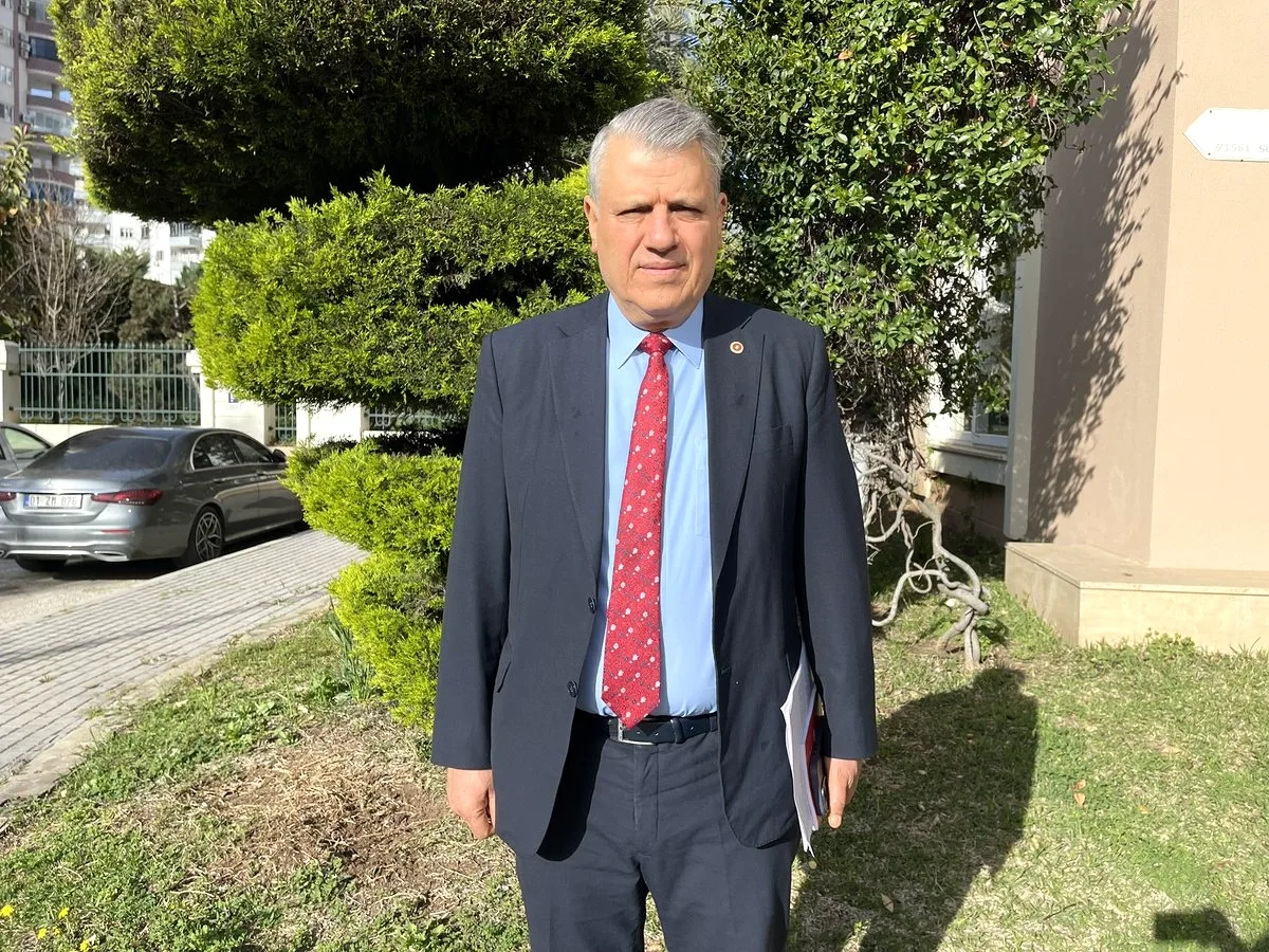CHP'li Barut, Hatay'daki Olağanüstü İl Kongresi İçin Yola Çıktı CHP'li Barut, Hatay'daki Olağanüstü İl Kongresi İçin Yola Çıktı