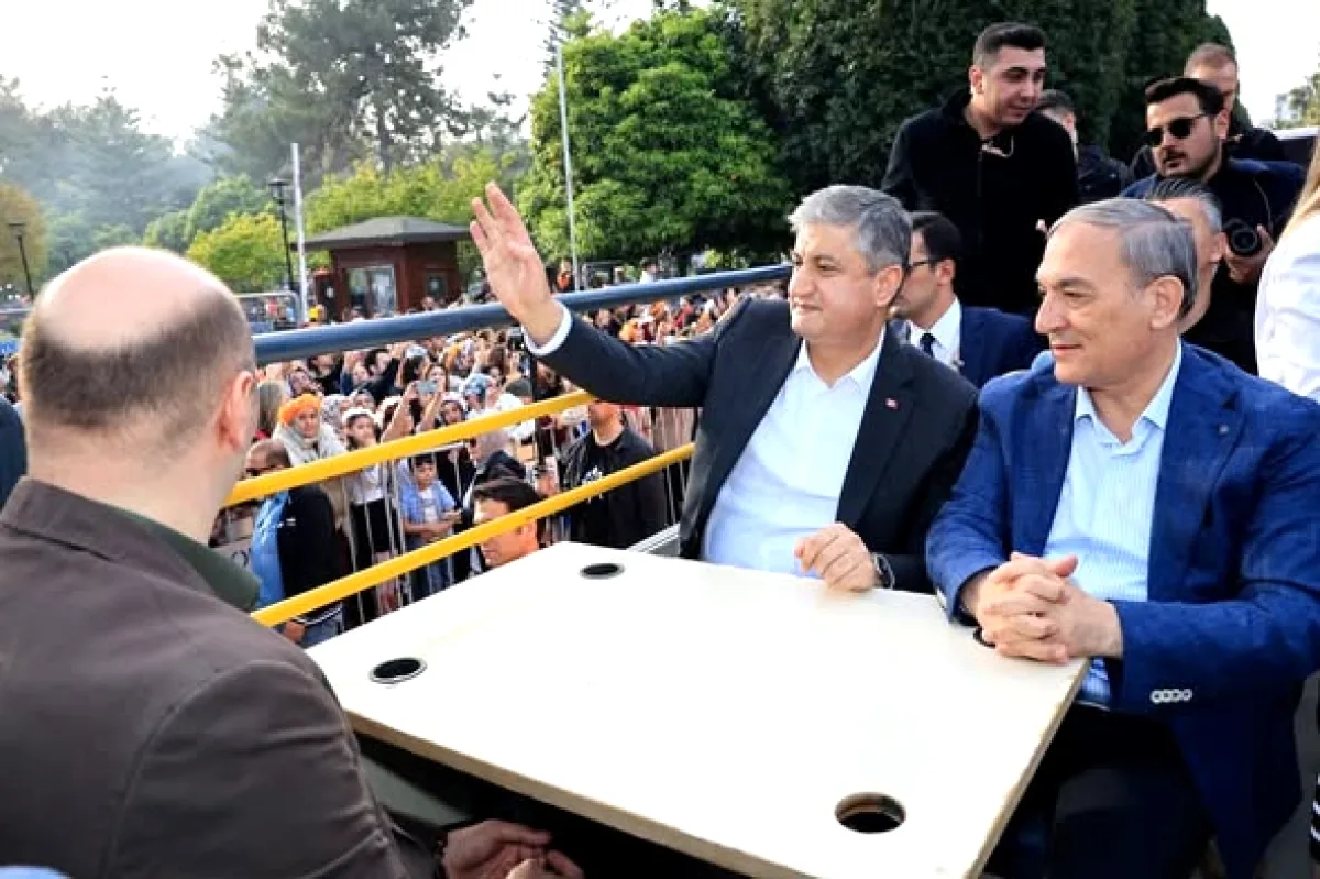 Adana Valisi Yavuz'dan Avukatlar Günü Mesajı Adana Valisi Yavuz'dan Avukatlar Günü Mesajı