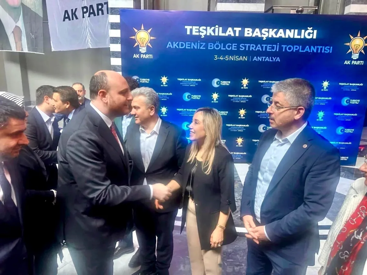 AK Parti'de Antalya Strateji Toplantısı: Büyükgümüş'ten Değerlendirmeler AK Parti'de Antalya Strateji Toplantısı: Büyükgümüş'ten Değerlendirmeler