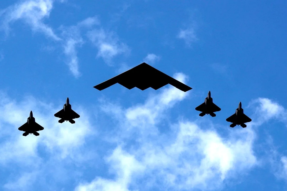 ABD'nin İran Operasyonları Devam Ediyor: F-15E Mürettebatı Kurtarıldı ABD'nin İran Operasyonları Devam Ediyor: F-15E Mürettebatı Kurtarıldı