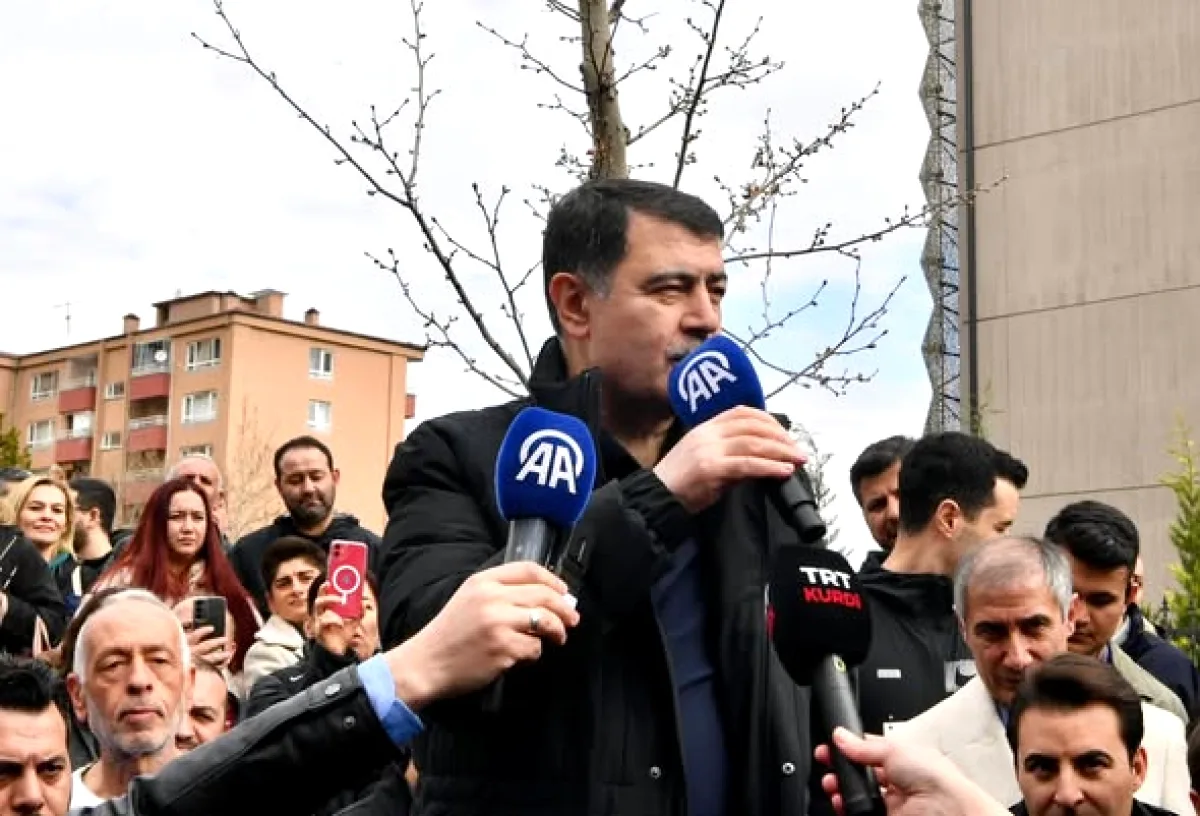 Ankara Valisi'nden Anadolu Ajansı'nın 106. Yılına Koşuyla Anlamlı Kutlama Ankara Valisi'nden Anadolu Ajansı'nın 106. Yılına Koşuyla Anlamlı Kutlama