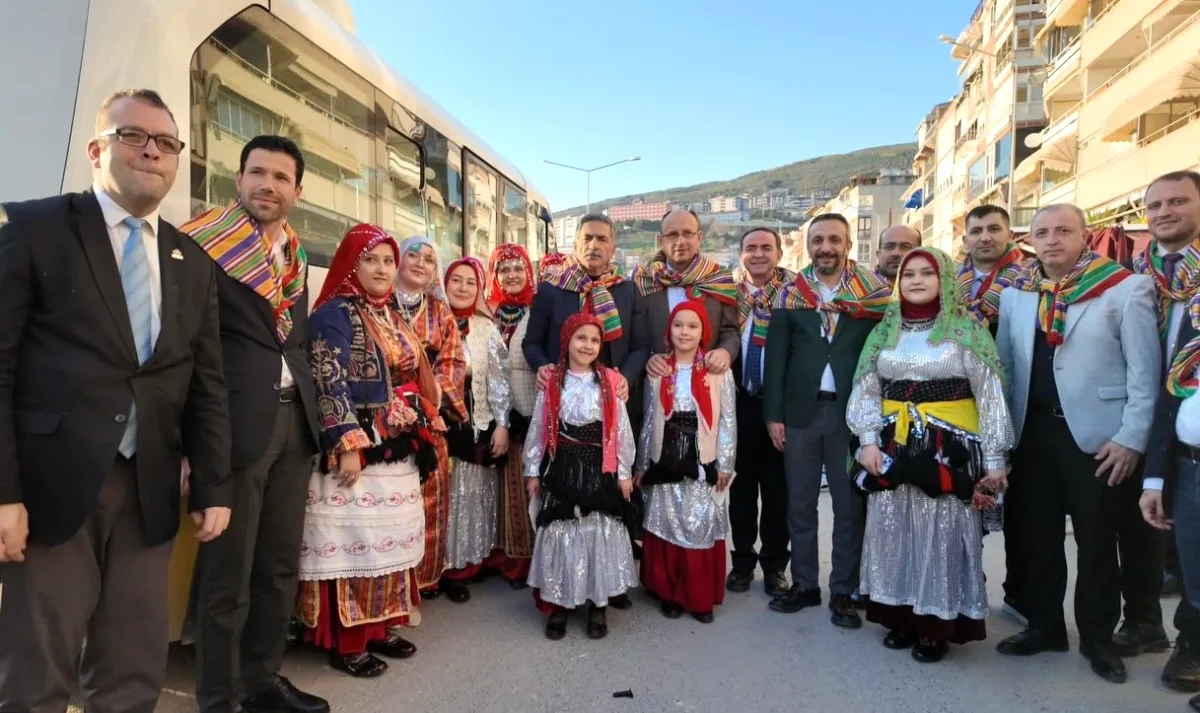 Bursa'nın Fethinin 700. Yılında DAĞDER Gemlik'te Buluşma Bursa'nın Fethinin 700. Yılında DAĞDER Gemlik'te Buluşma