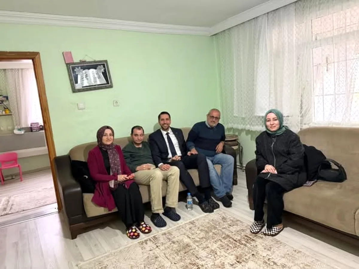 Arnavutköy'de Kapı Kapı Dolaşan Teşkilat: Her Hanede Ne Yaşanıyor? Arnavutköy'de Kapı Kapı Dolaşan Teşkilat: Her Hanede Ne Yaşanıyor?