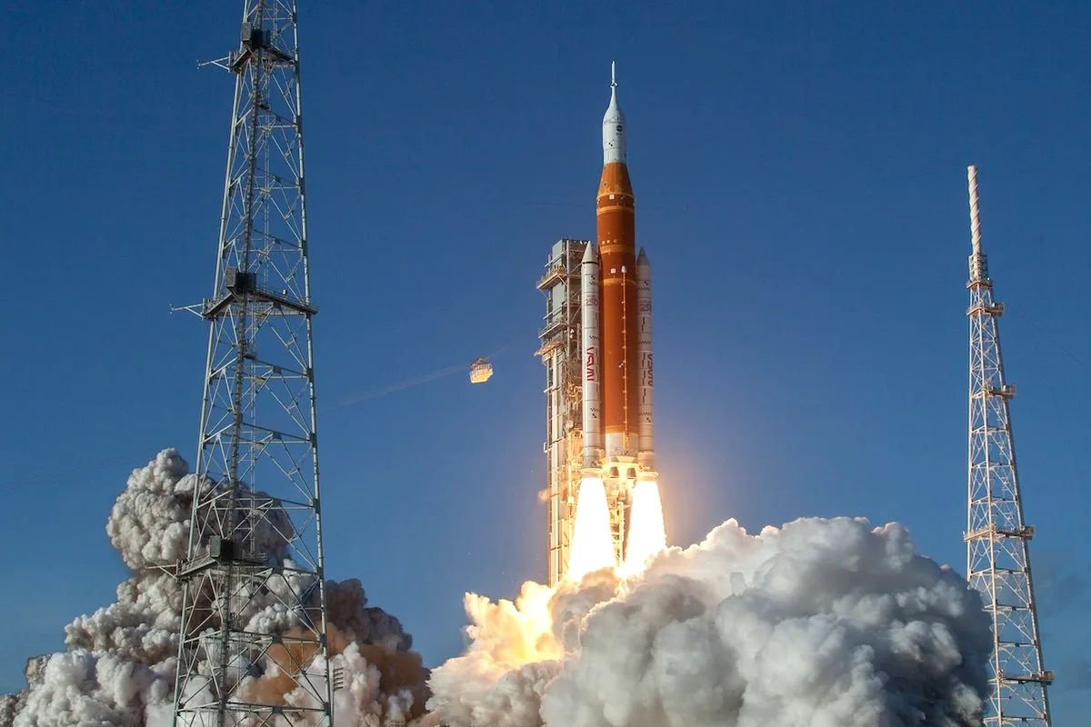 Artemis 2, 50 Yıl Sonra İlk Mürettebatlı Ay Uçuşunu Gerçekleştiriyor Artemis 2, 50 Yıl Sonra İlk Mürettebatlı Ay Uçuşunu Gerçekleştiriyor