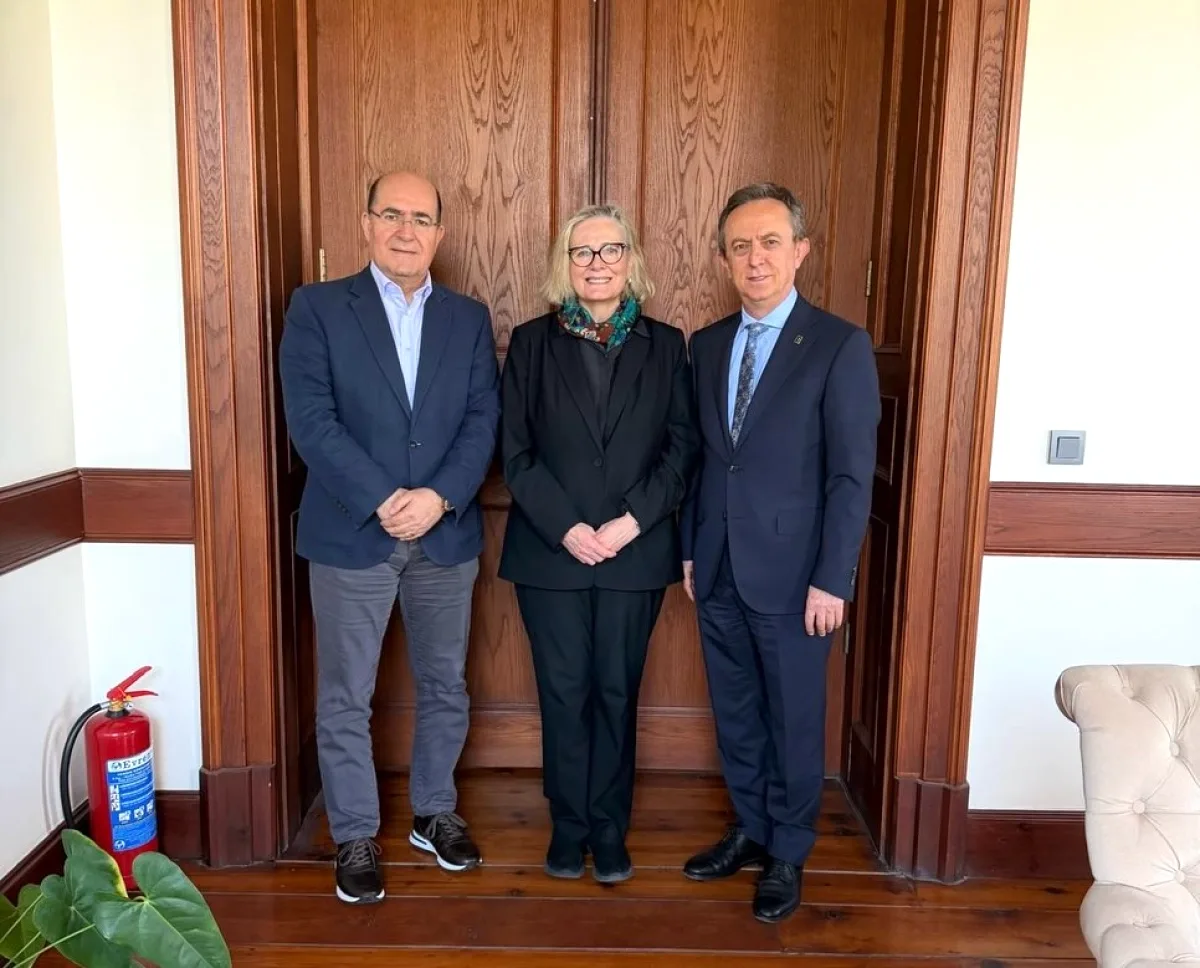 MEF Üniversitesi IFLA Genel Sekreteri Sharon Memis'i Ağırladı MEF Üniversitesi IFLA Genel Sekreteri Sharon Memis'i Ağırladı