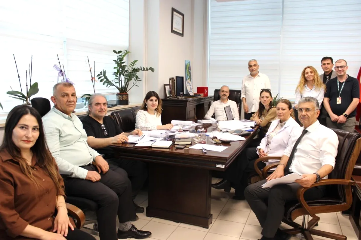 Antalya'da Sağlıkta Dijital Dönüşüm: Hastane Yöneticileri HBYS'yi Değerlendirdi? Antalya'da Sağlıkta Dijital Dönüşüm: Hastane Yöneticileri HBYS'yi Değerlendirdi?