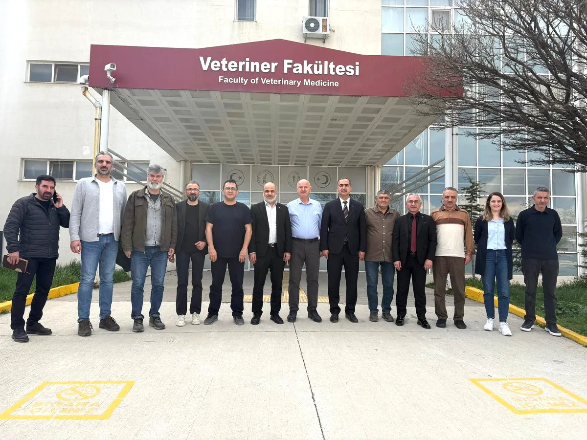MÜSİAD Başkanı İşlek, Veteriner Fakültesi Danışma Kurulu'nda MÜSİAD Başkanı İşlek, Veteriner Fakültesi Danışma Kurulu'nda
