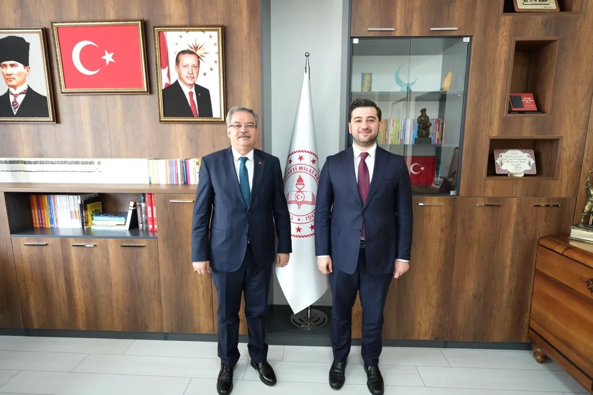 Gaziantep Milletvekili Bozatlı'dan İl Milli Eğitim Müdürlüğü'ne Ziyaret Gaziantep Milletvekili Bozatlı'dan İl Milli Eğitim Müdürlüğü'ne Ziyaret