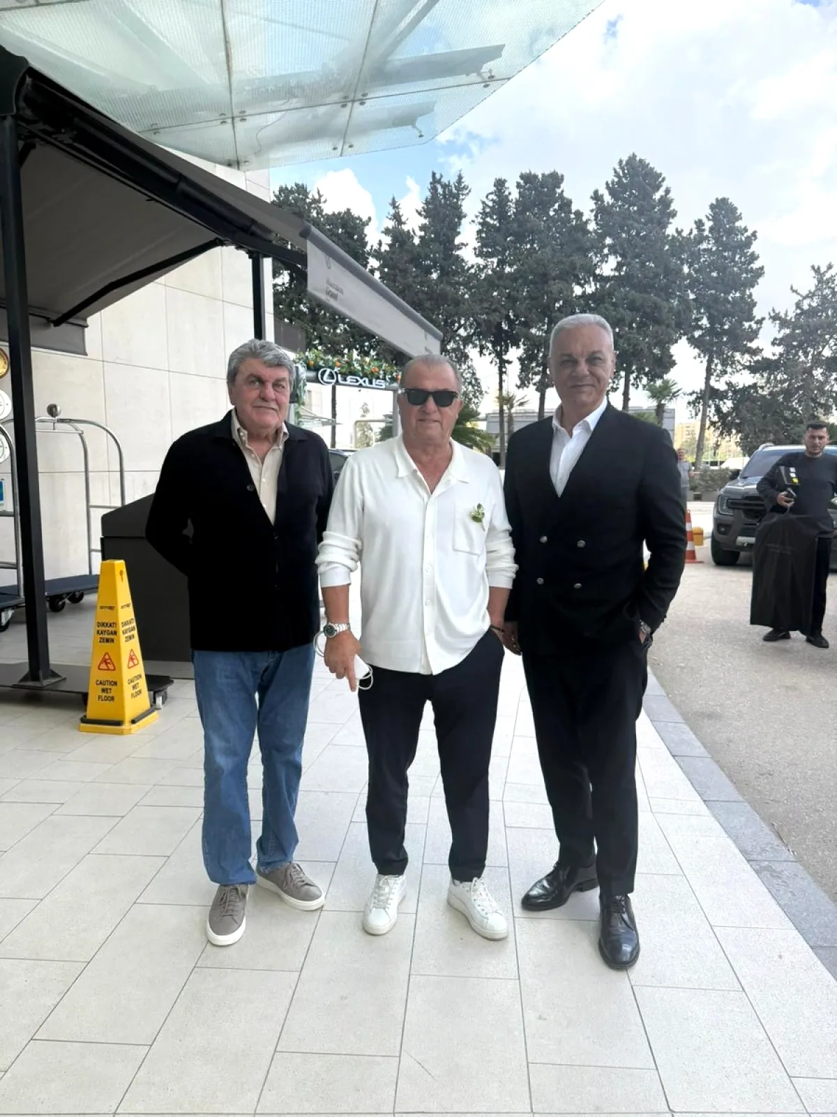 Fatih Terim, Portakal Çiçeği Karnavalı'nda Adana Sevdasını Bir kez Daha Gösterdi Fatih Terim, Portakal Çiçeği Karnavalı'nda Adana Sevdasını Bir kez Daha Gösterdi