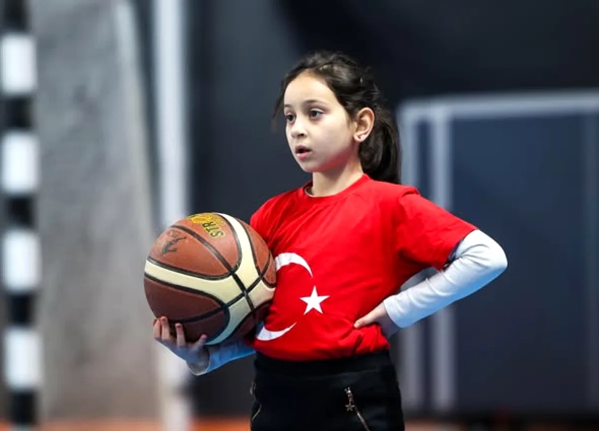İstanbul'da Geleceğin Spor Yıldızları GSB Okullarında Yetişiyor İstanbul'da Geleceğin Spor Yıldızları GSB Okullarında Yetişiyor